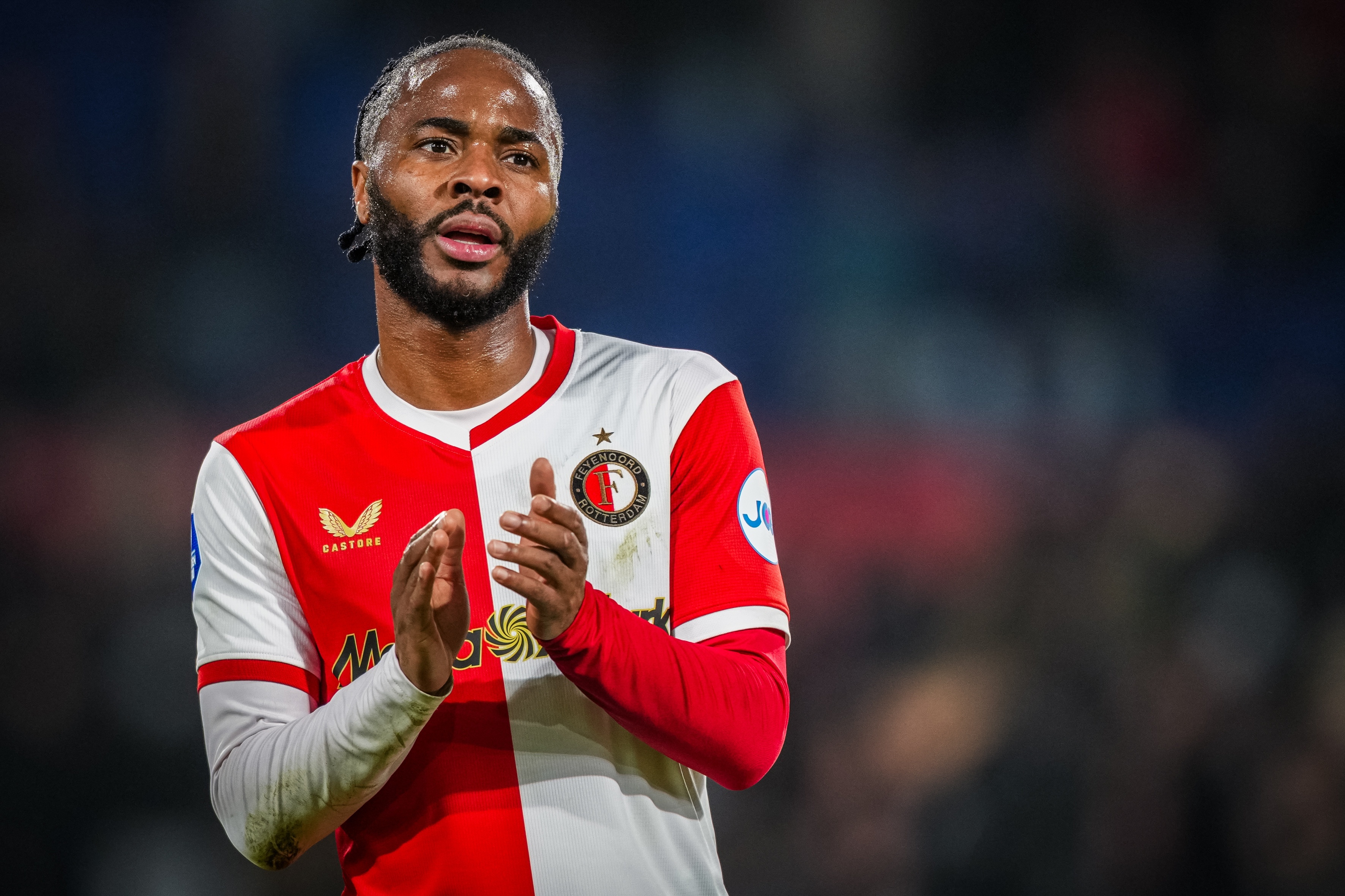 实时比分-前费耶诺德主帅：费耶诺德应与斯特林解约，这种状态最好直接退役